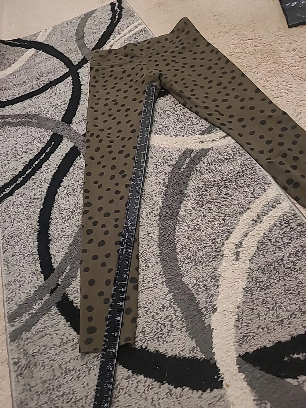 Pact organic cotton blend Olive cheetah print leggings Medium - Picture 3 of 9